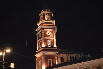 Saint Petersburg is a huge churches, interesting architecture and small courtyards