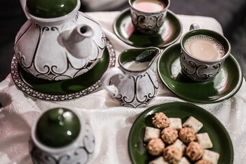 authentische Kaffeetasse und Filterkaffee
