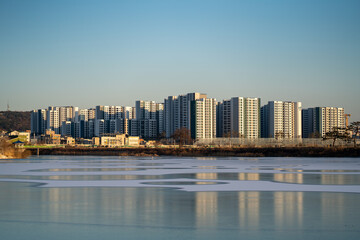 Fototapeta premium Views of the lake, bridge and city
