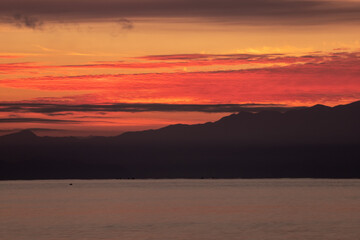 風景素材　琵琶湖の夜明け　冬