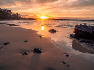 Obraz na płótnie Canvas Beautiful Seaside Sunset at Noosa