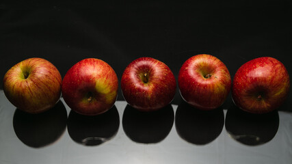 Fototapeta na wymiar りんご，林檎，リンゴ