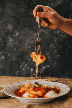 Sabrosas pastas con salsa de tomate y queso
