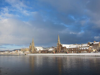 Obraz premium Inverness churches in the snow