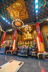 Obraz premium Interior of Thousand Buddha Temple or Chua Van Phat pagoda in District 5, Ho Chi Minh City, Vietnam