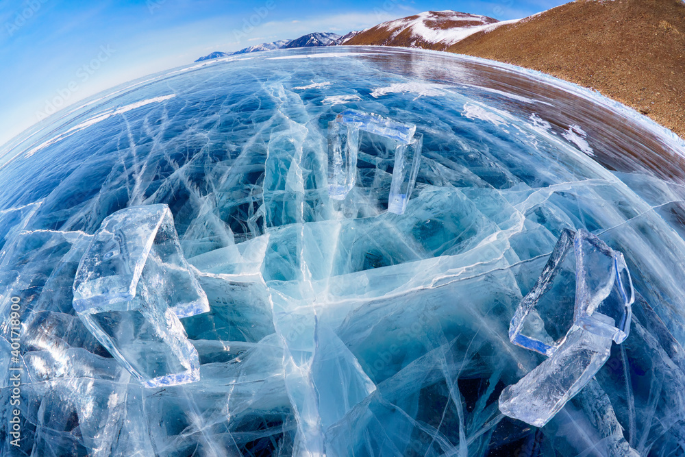 Wall mural icehange - cjnstructiun made from baikal ice