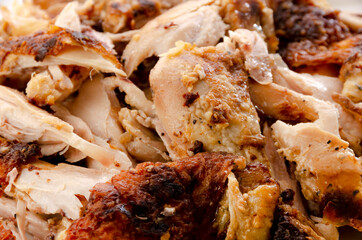 ほぐしたローストチキン