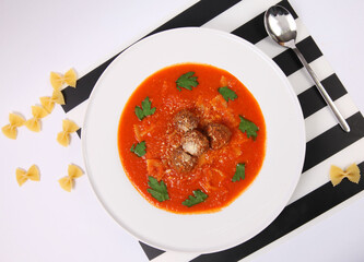 tomato soup with meatballs 
