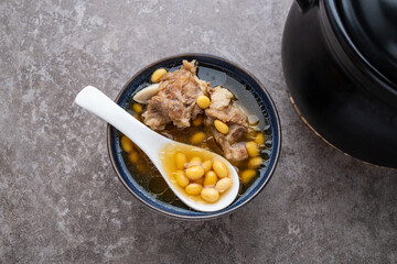 A bowl of nutritious and delicious soy pork bone soup