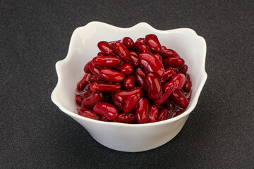 Red baked kidney in the bowl