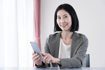 スマートフォン 女性