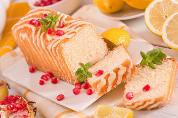 Lemon sponge cake. 