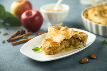 Traditional homemade apple pie with cinnamon