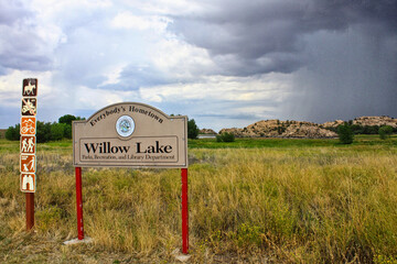 Willow Lake Arizona landscape - 401804184