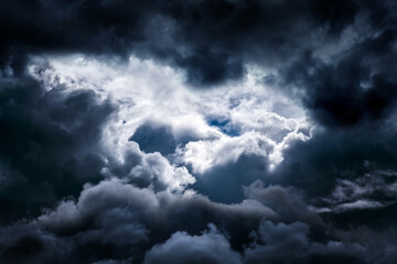 Obraz premium Dramatic Clouds Background