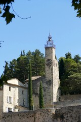 Fototapeta premium Beffroi de cité médiévale de Vaison-la-Romaine 