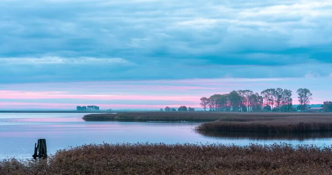 Barther Bodden - Timelapse von der 
Meiningenbr&uuml;cke zum Sonnenaufgang