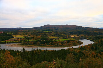 Fototapeta premium autumn landscape with lake and mountains