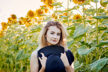 girl in sunflowers