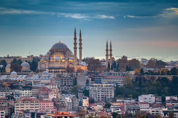 Fototapeta premium The beautiful twilight view on Süleymaniye Mosquei Istanbul, Turkey