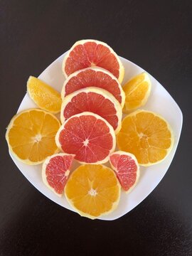 Cara Cara Orange And Navel Orange Slices