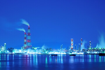 Fototapeta premium 【大阪府】堺泉北臨海工業地帯の夜景 / 【Osaka 】Nightview of Sakai Senboku Coastal Industrial Area