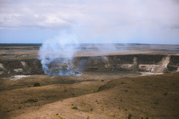 Fototapeta na wymiar Halemaumau Crater, Kīlauea, Hawaii Volcanoes National Park