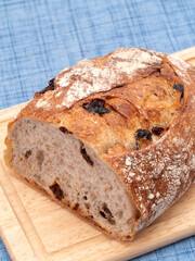 レーズンとクルミのパン