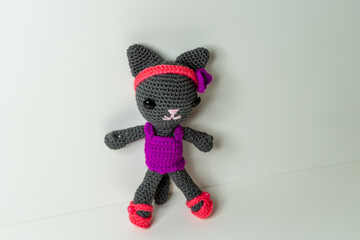 Amigurumi Katze aus Wolle gehäkelt