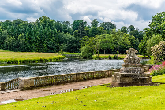 A view across the River Avon at Stoneleigh, UK in the summertime