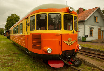 Fototapeta na wymiar old swedish train at the staion