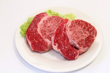 牛すね肉煮込み用（国産和牛等級4）