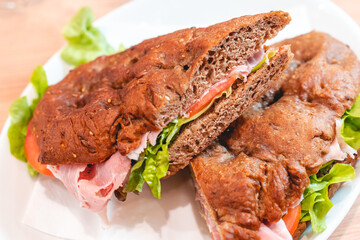 Panino con affettato