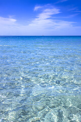 Obraz premium Sea and sky: crystalline water in Apulia, Italy.
