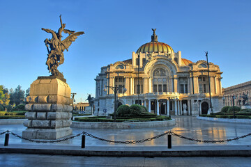 The Palacio de Bellas Artes (Palace of Fine Arts) in Mexico City.