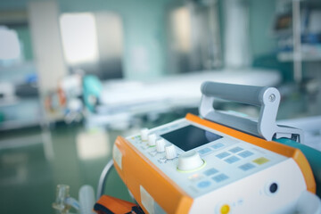 Portable ventilator in the intensive care unit