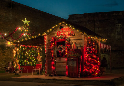 Christmas Cabin In Jefferson Texas