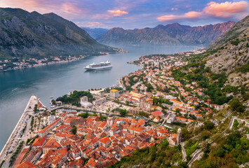 Fototapeta na wymiar The Beautiful Unesco Heritage Town of Kotor