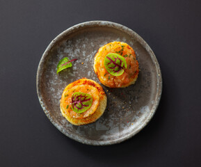 toasted bread with salmon tartar