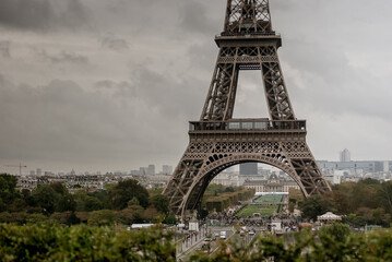 Fototapeta na wymiar Torre Eiffel desde las alturas, paisaje