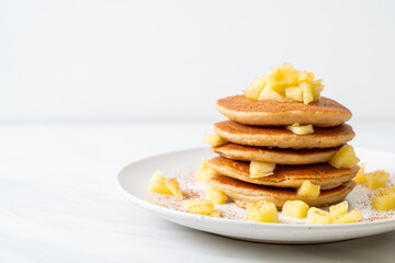 apple pancake or apple crepe