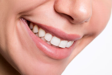 Denti perfetti con sorriso splendente