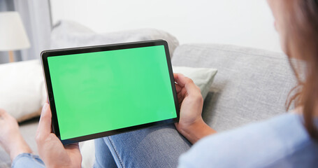 Green screen of tablet pc