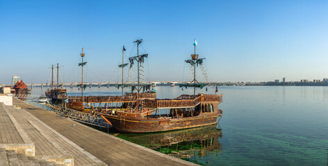 Fototapeta premium Pleasure boats on the Dnipro embankment in Ukraine