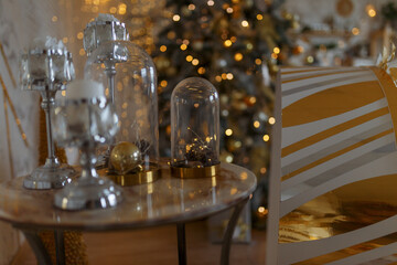 table setting in restaurant