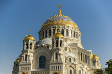 Fototapeta na wymiar The largest naval cathedral in the Russian Empire. Built in neo-Byzantine style.