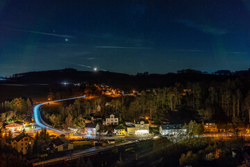 Fototapeta premium Blick vom Wolkensteiner Schloss im Mondschein