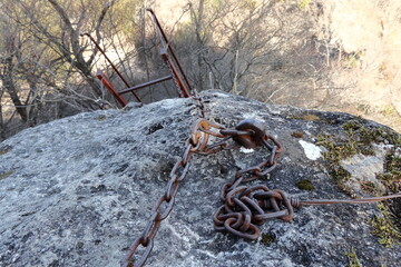 Ladder and Kusari are the real pleasures of mountaineering! (Late autumn / early winter) ハシゴ、クサリ場は登山の醍醐味だ！(晩秋/初冬)