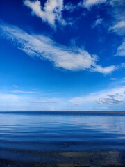 Obraz na płótnie Canvas blue sky and sea