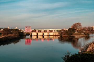 荒川　岩淵水門の夜明け